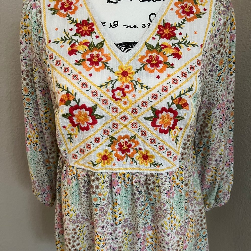 Savanna Jane Baby Doll Embroidered Top Size Small